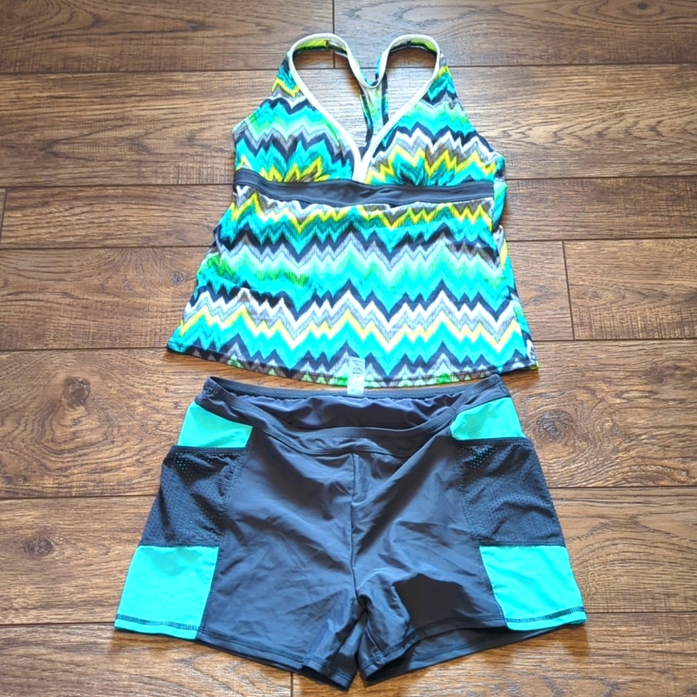 Women's bathing suit